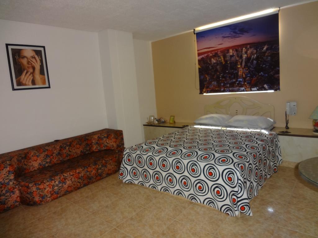 Hotel Doral Suites Bucaramanga Szoba fotó